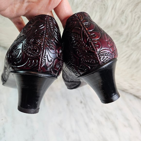 VTG Pertti Palmroth Women's Burgundy Leather Embossed Point Toe Ankle Boots 6 - Picture 12 of 15